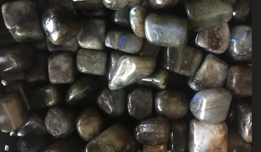 Labradorite Tumbled Stone (1 kg pack)