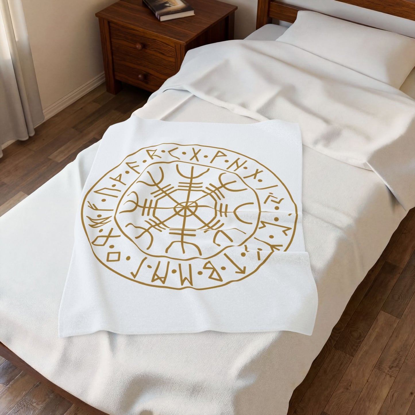 Vegvísir Norse Compass velveteen blanket | Viking rune circle, pagan protection symbol