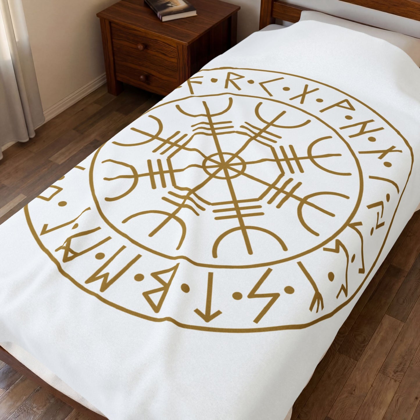 Vegvísir Norse Compass velveteen blanket | Viking rune circle, pagan protection symbol