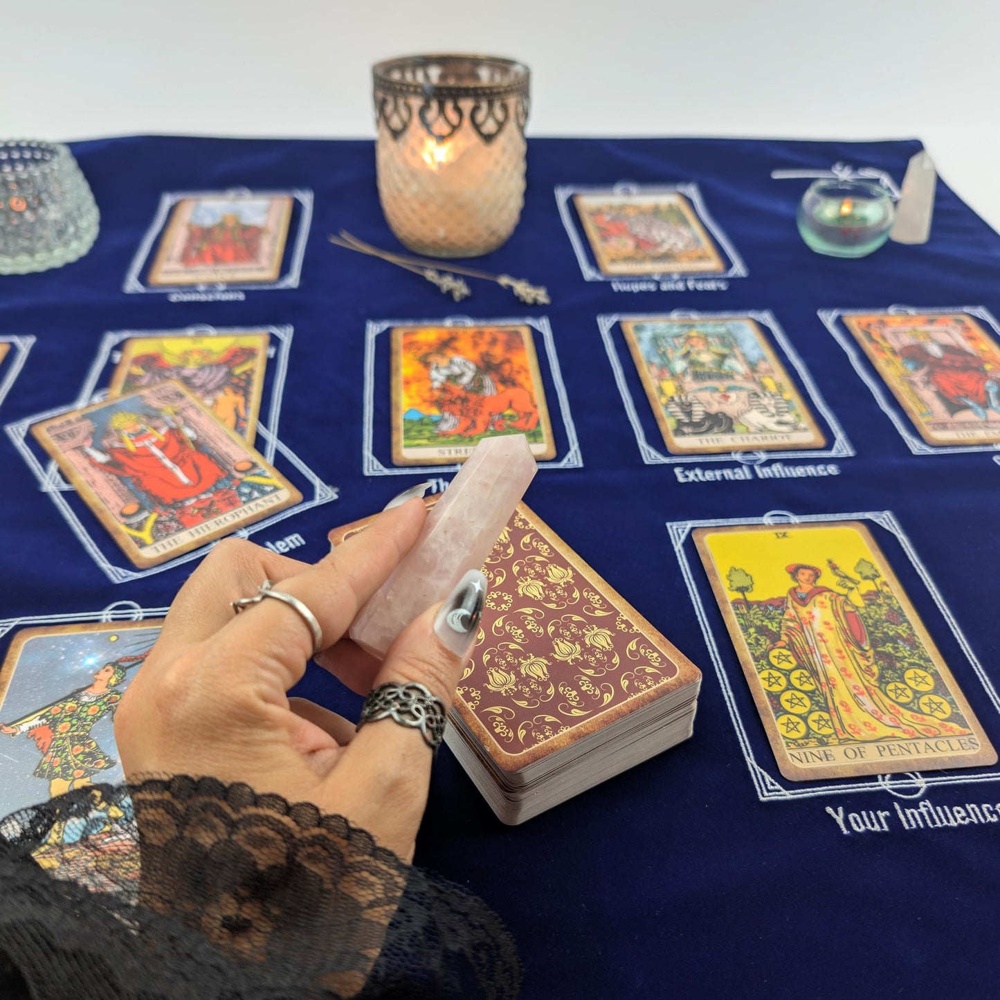 Tarot Cloth for Reading - Embroidered Velvet Altar Cloth with Celtic Cross Spread Guide, 10 Numbered Card Positions, 27x27 Inch Divination Table Cloth, Witchy Tarot Mat for Beginners & Readers (Black)