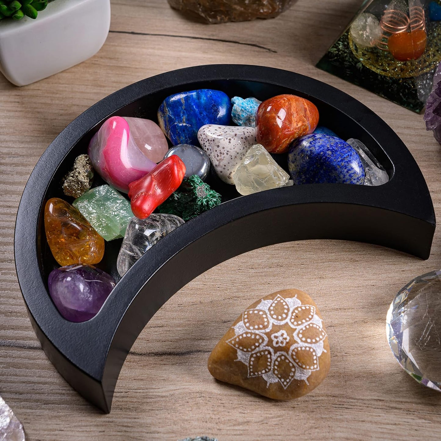 Curawood Crescent Moon Wooden Tray – Crystal Display & Charging Dish for Gems & Healing Stones (6” x 3”)