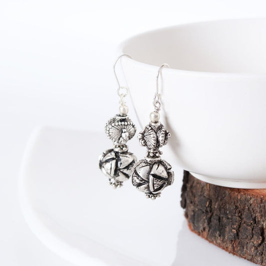 Carved Ball Peacock Hooks