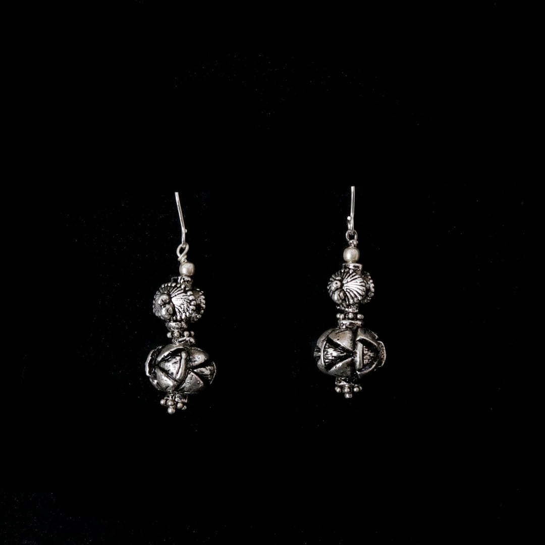Carved Ball Peacock Hooks