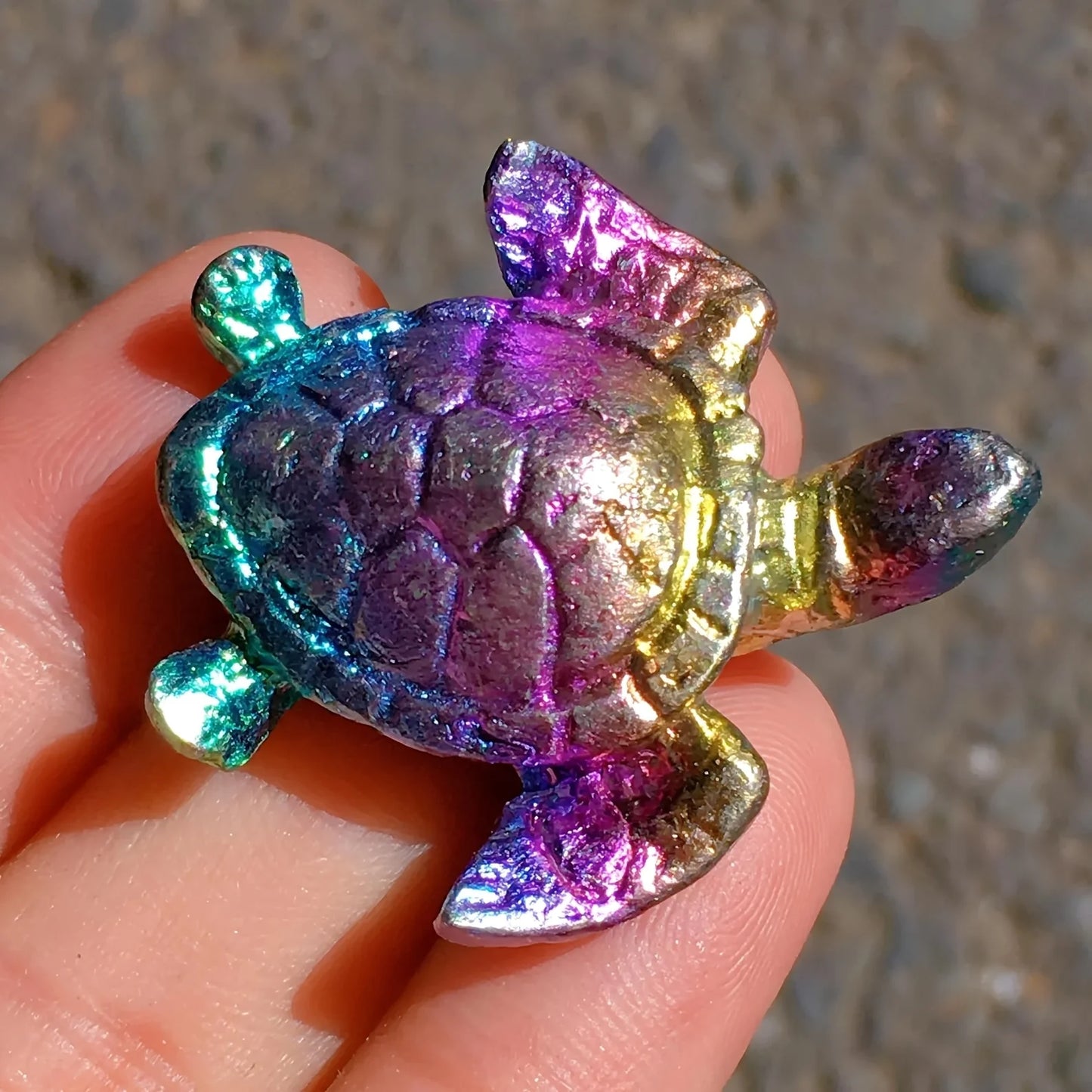 1pc Titanium Rainbow Bismuth Ore Sea Turtle - Handcrafted Crystal Turtle with Vibrant Iridescent Colors,  Turtle Jewelry